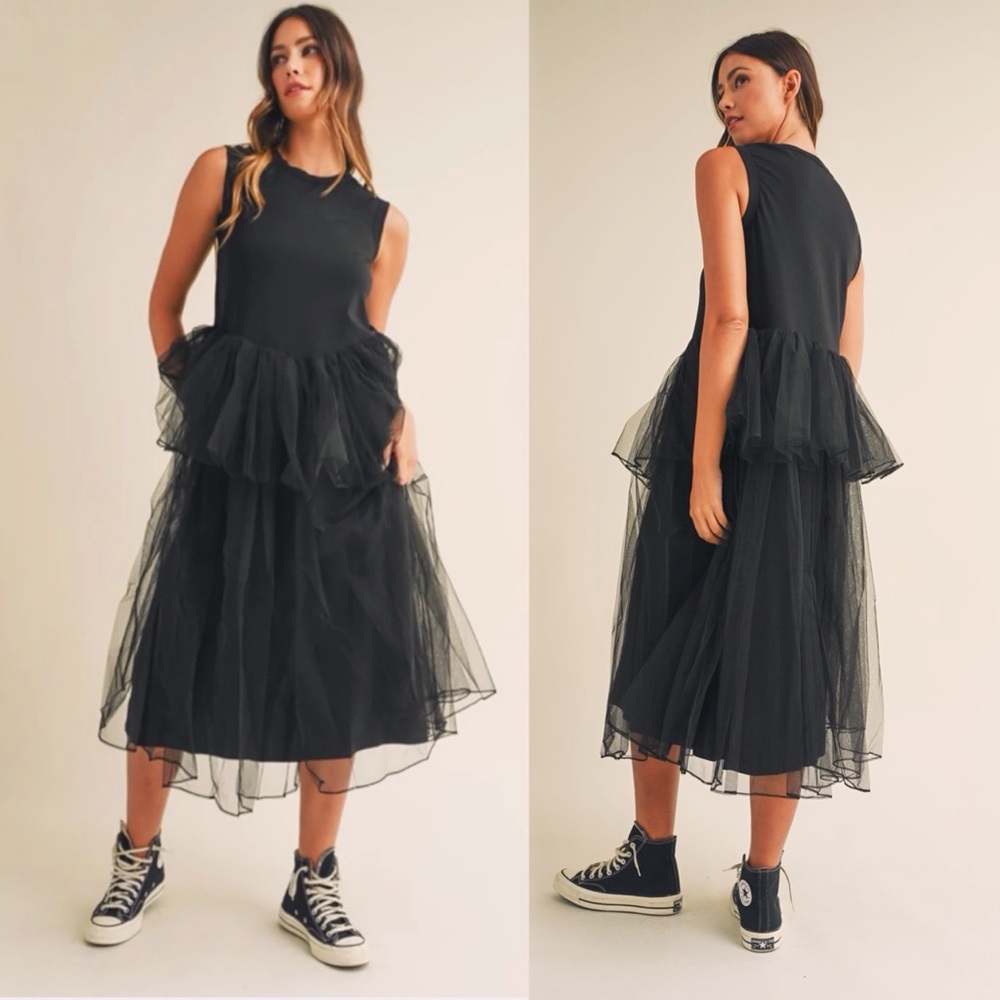 NWT! Black Talia Tulle Contrasted Soft, Stretchy Midi Dress! MSRP- $110